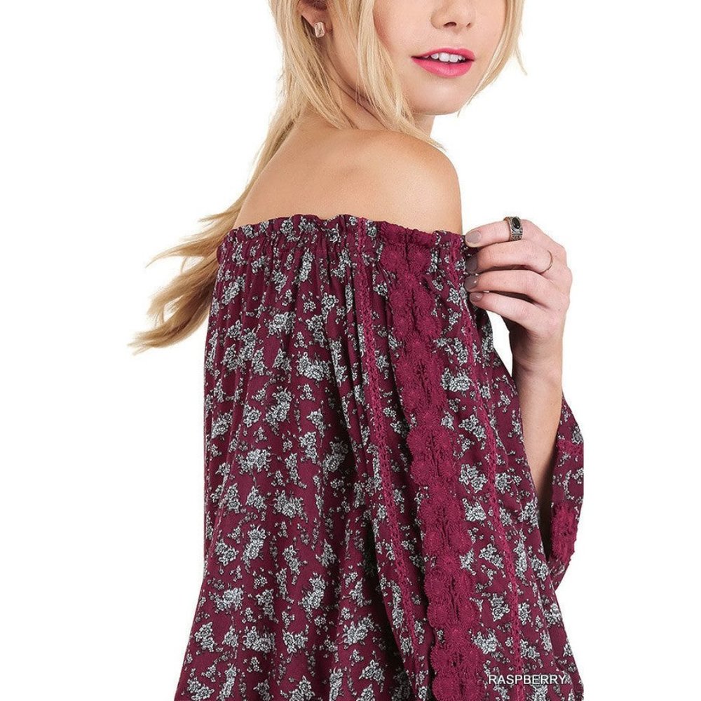 Umgee Floral & Lace Top, Raspberry - Picture 2 of 4